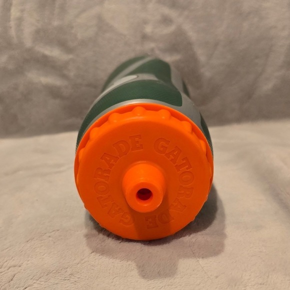 Gatorade Squeeze‎ 32oz Plastic Water Bottle - Green - Picture 3 of 4